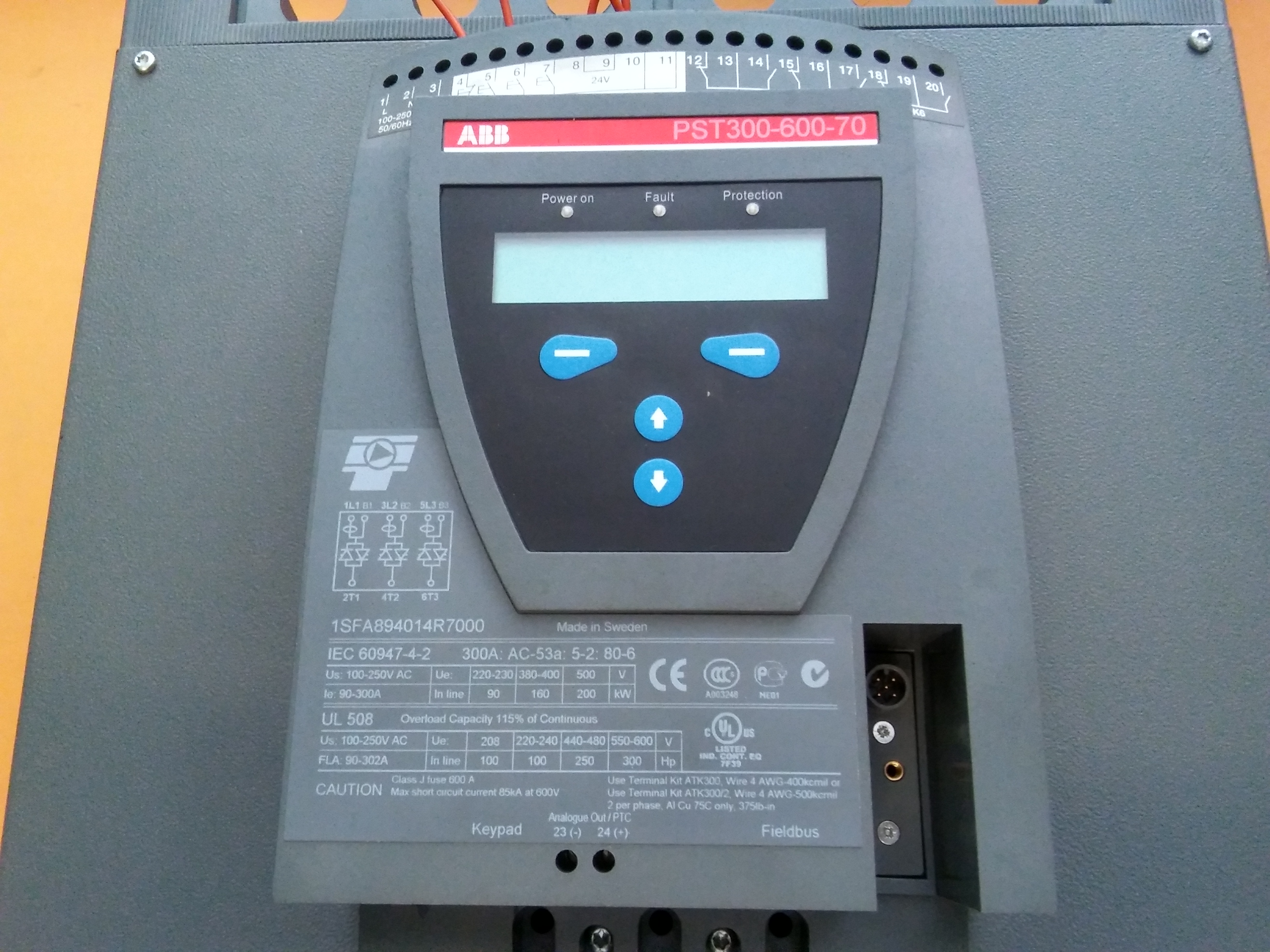 ABB PST300-600-70 1SFA894014R7000 160KW SOLFT STARTER YUMUŞAK YOL VERME