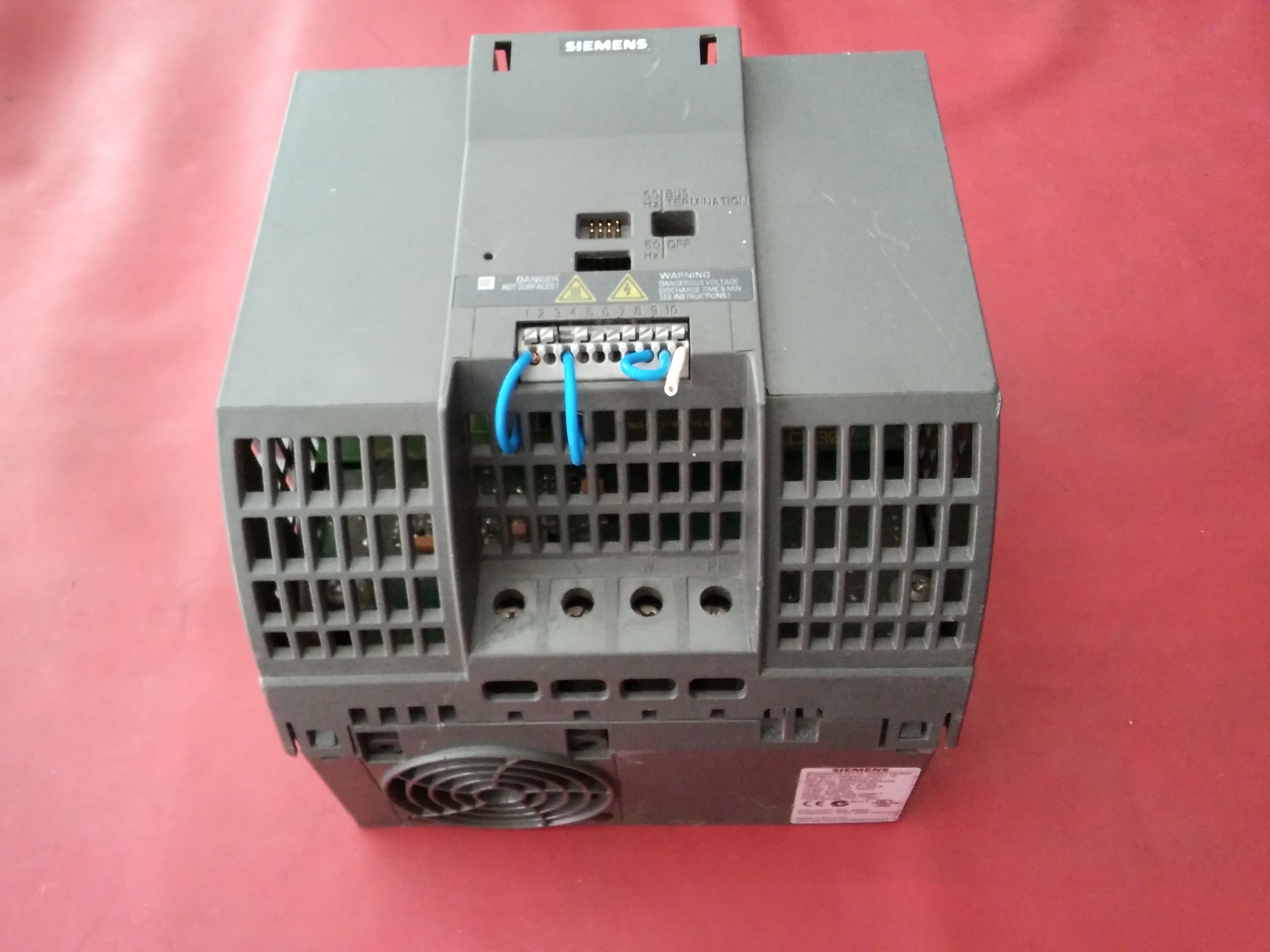 SIEMENS 6SL3211-0AB23-0UA1 SINAMICS G110 3KW İNPUT 200-240V