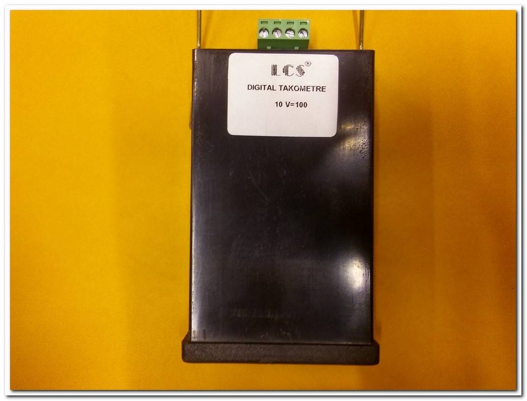 LCS 1221-06 DIGITAL TAKOMETRE 10V=100 INPUT 220 VAC