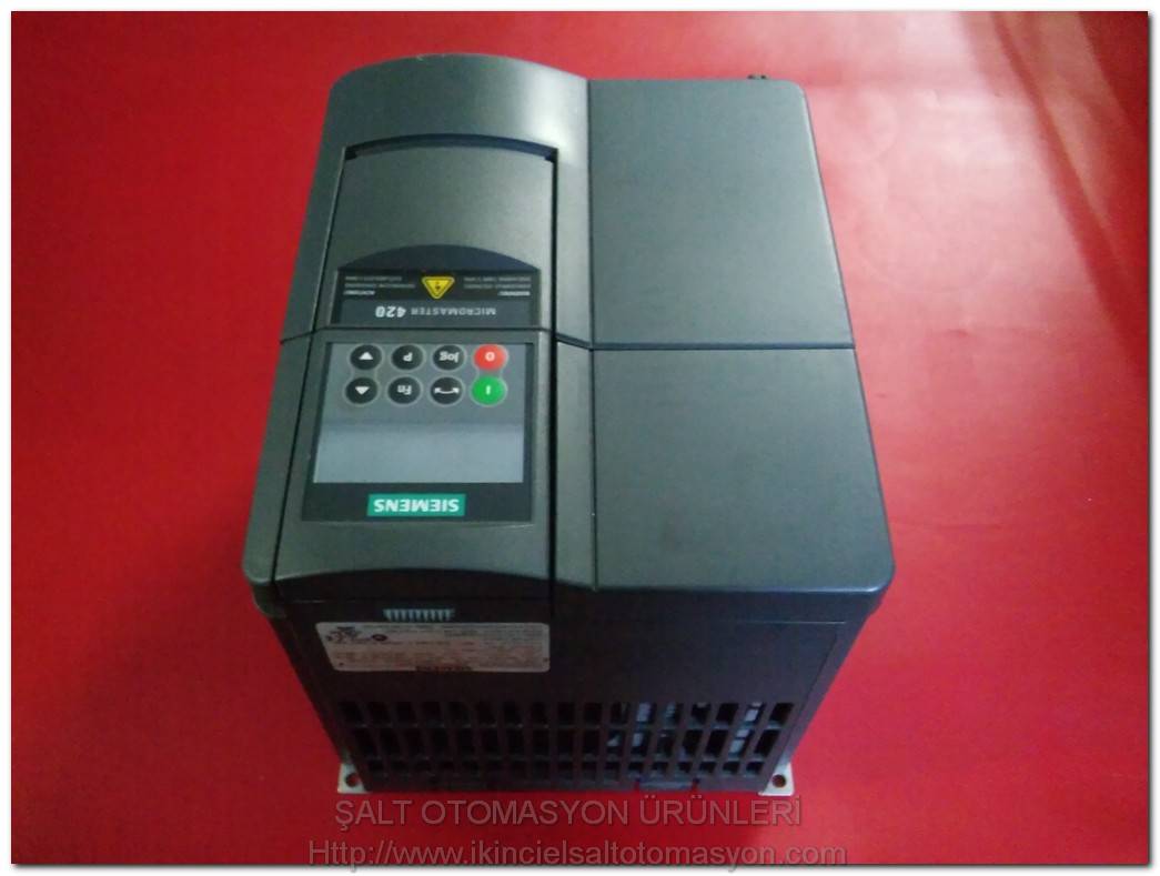 SIEMENS 6SE6440-2AD27-5CA1 MICROMASTER 440 11KW SIFIR KUTULU SÜRÜCÜ