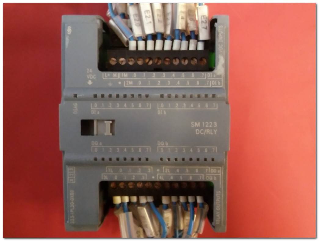 SIEMENS 6ES7 223-1PL30-0XB0 SM 1223 DCRLY RELAY AUTPUTS EK MODÜL