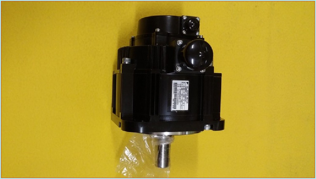 YASKAWA SGMGV-09ADC61 0,85W 6,9A SIFIR SERVO MOTOR