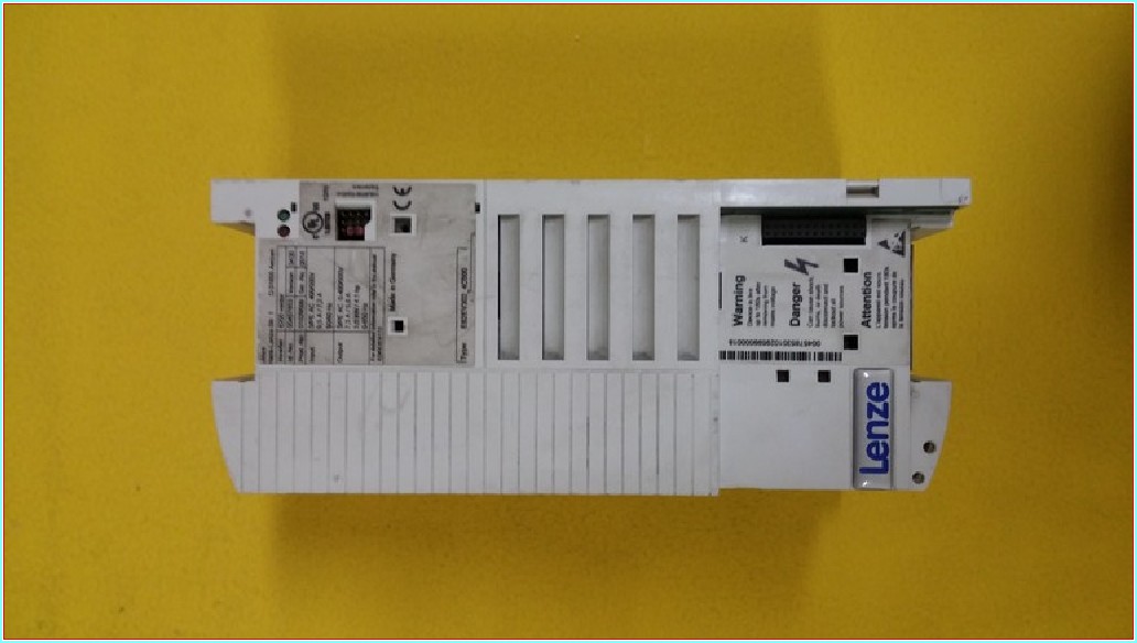 LENZE E82EV302-4C000 E82EV-4C E82EV302-4C E82EV302-4B040 8200 VECTOR 3KW SIFIR SÜRÜCÜ