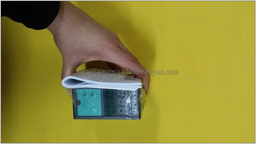 GEFRAN 1000-R0-2H-0-1 F000020 (AMUT) ISI KONTROL CİHAZI