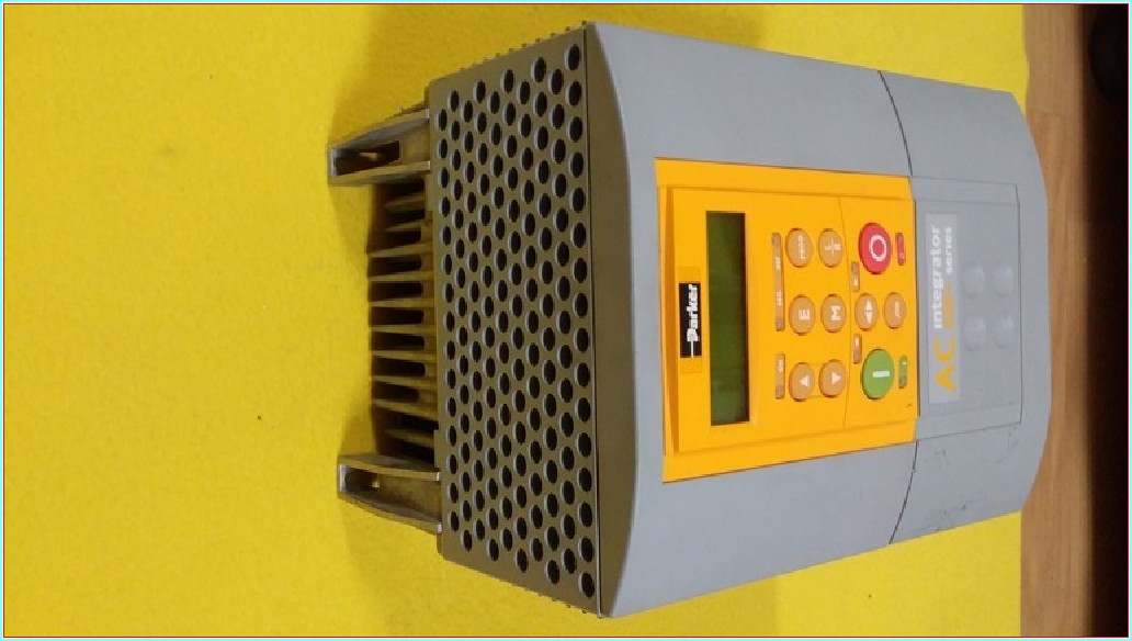 PARKER 690-431950B0-B00P00-A000 4KW SIFIR SÜRÜCÜ