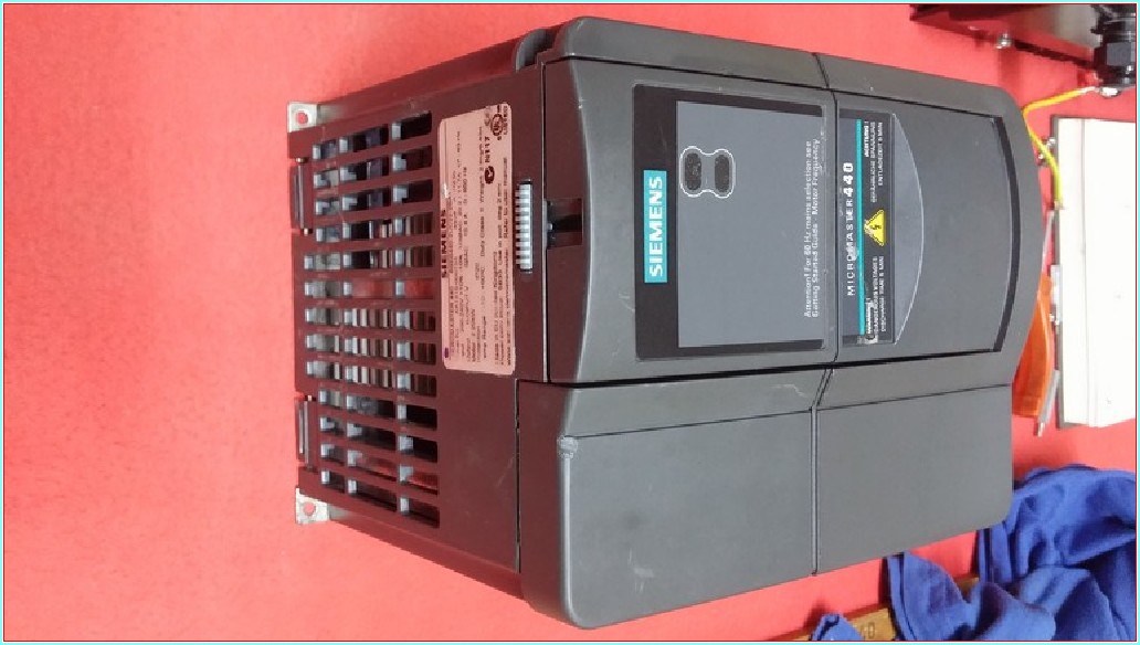SIEMENS MICROMASTER 440 6SE6440-2UC22-2BA1 2,20KW SÜRÜCÜ