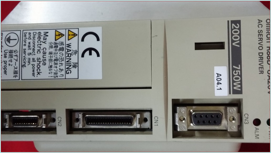 OMRON R88D-UA20V 750W SERVO SÜRÜCÜ VE R88M-U75030VA-S1 SERVO MOTOR TAKIM