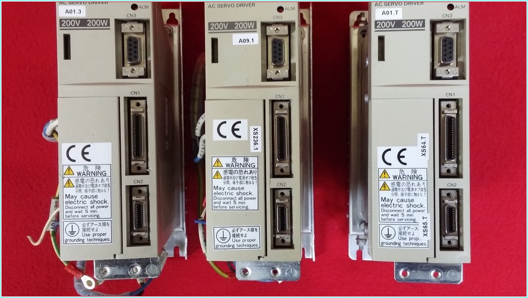 R88D-UA08V R88M-U20030VA-S1 OMRON