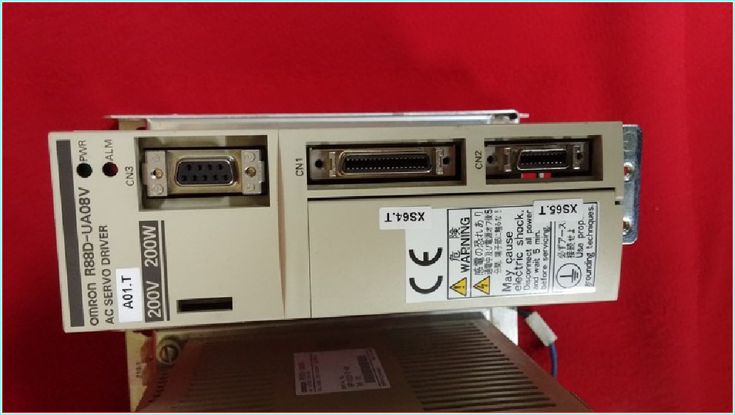 R88D-UA08V R88M-U20030VA-S1 OMRON