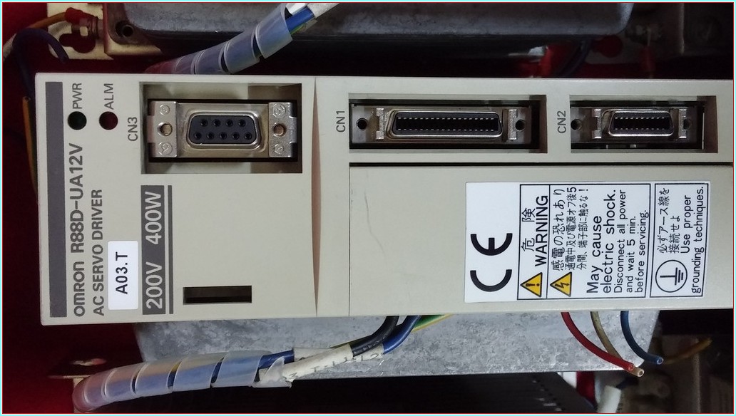 R88D-UA12V R88M-U40030VA-S1 OMRON