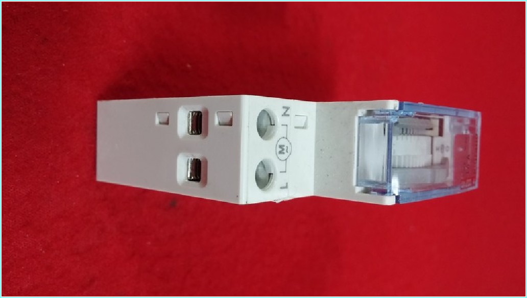 LEGRAND 4 127 90 MİCROREX QT11 W OTOMAT TİPİ ZAMAN SAATİ