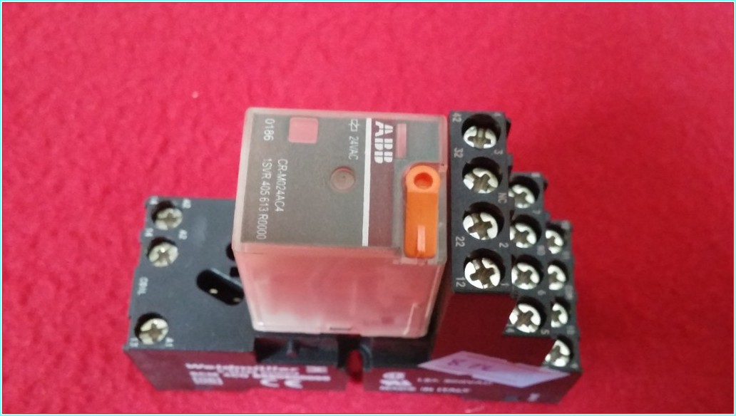 ABB CR-M024AC4 24VAC SIFIR 4 KONTAKLI MİNİ RÖLE