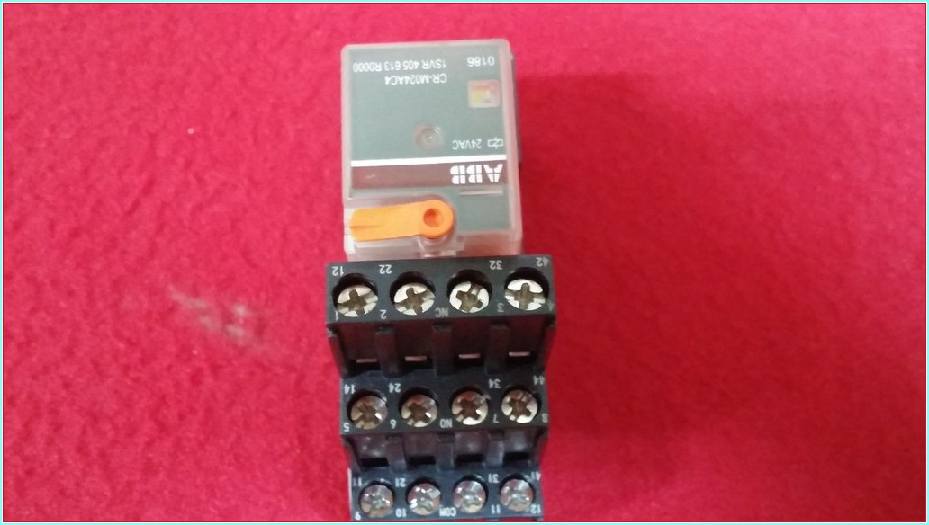 ABB CR-M024AC4 24VAC SIFIR 4 KONTAKLI MİNİ RÖLE