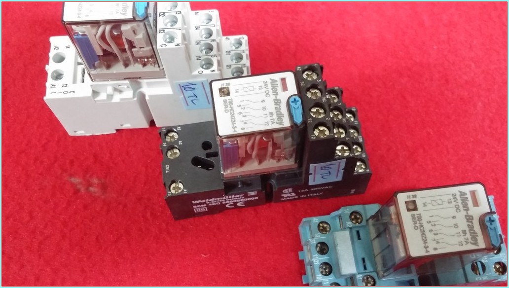 ALLEN BRADLEY 700-HC24Z24-3-4 24VDC 7A SIFIR 4 KONTAKLI MİNİ RÖLE