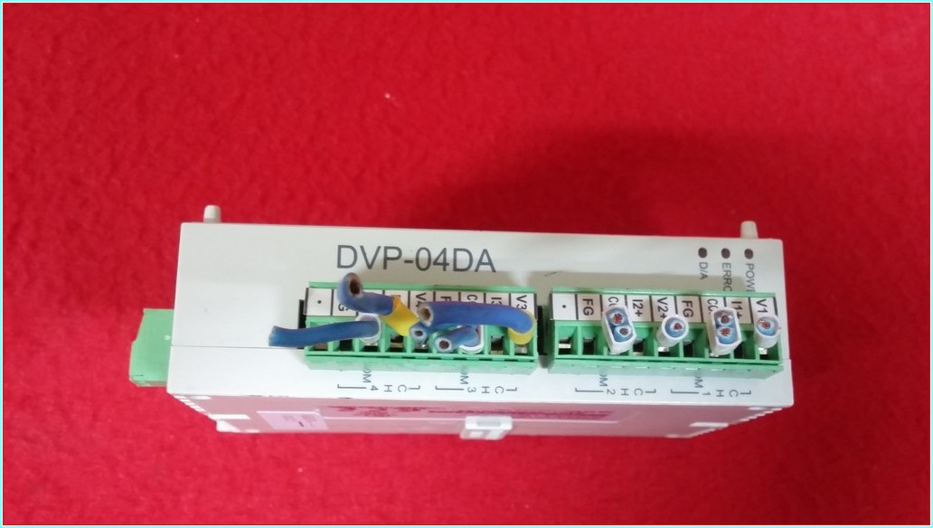 DELTA DVP04DA-S DVP-04DA DVP04DA-S2 ANALOG ÇIKIŞ PLC MODÜLÜ