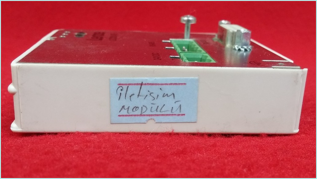LENZE EMF2102IBCV001 EMF 2102 IBC V001 13111809 LECOM A/B 13111809 İLETİŞİM MODÜLÜ