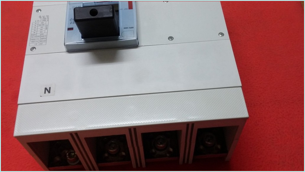 LEGRAND DPX 1600 1250A 4 KUTUPLU TMŞ