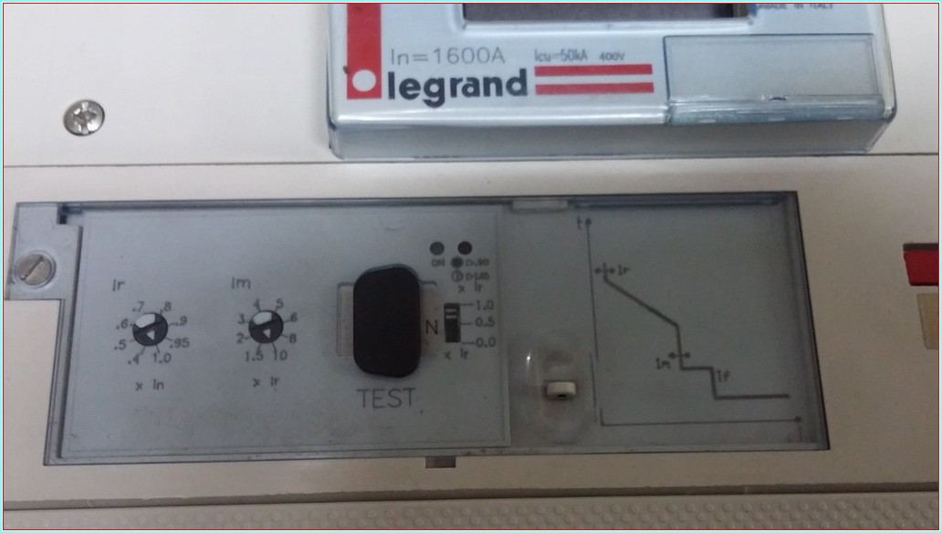 LEGRAND DPX 1600 1600A 4 KUTUPLU TMŞ