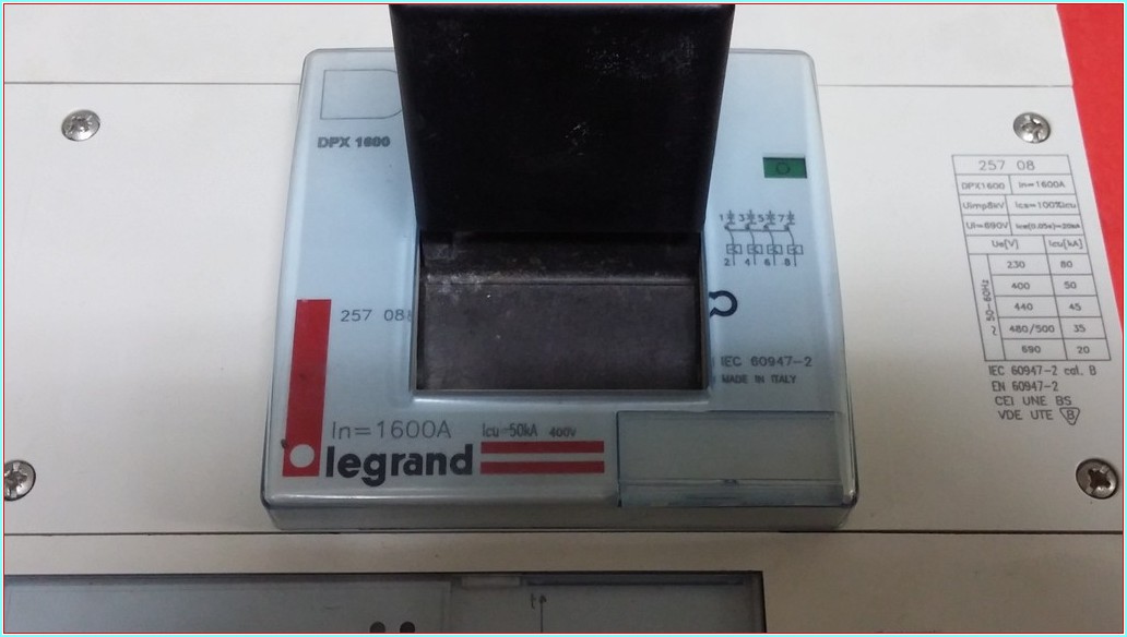 LEGRAND DPX 1600 1600A 4 KUTUPLU TMŞ