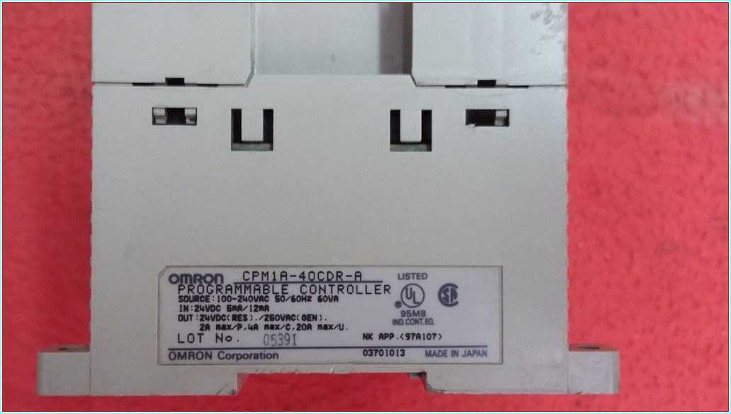 OMRON CPM1A-40CDR-A CPM1A 40CDR A CPM1A40CDRA PLC