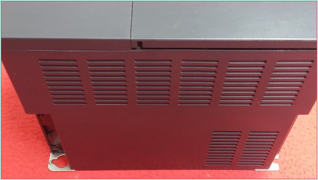 SCHNEİDER ATV312HU55N4 5,5 KW 7,5 HP SÜRÜCÜ