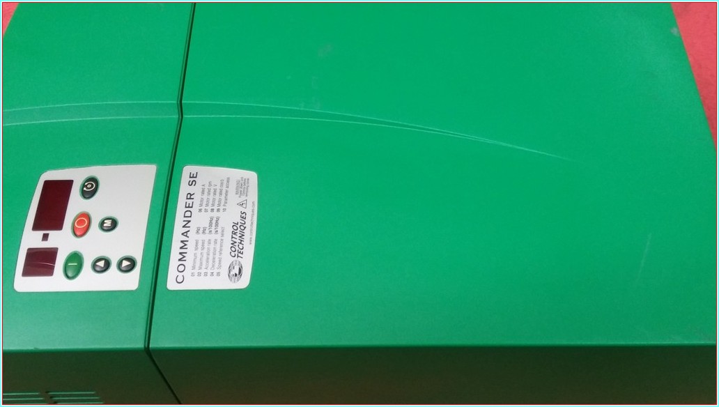 CONTROL TECHNIQUES SE43401500 15 KW 27,4 A