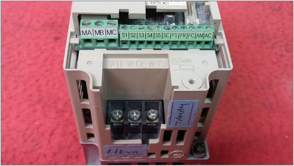 OMRON CIMR-J7AZB0P4
