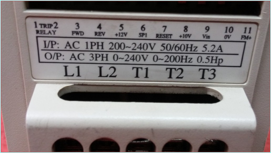 İNFORM 12E0,4 220V 0,4 KW 1/2 HP INVERTER SÜRÜCÜ
