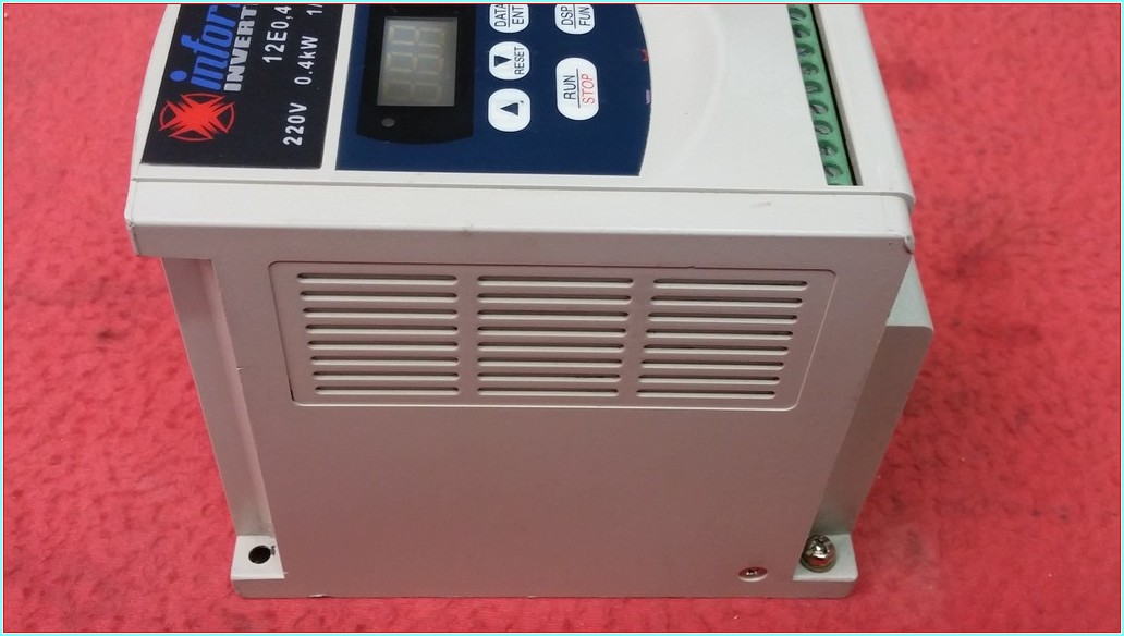 İNFORM 12E0,4 220V 0,4 KW 1/2 HP INVERTER SÜRÜCÜ