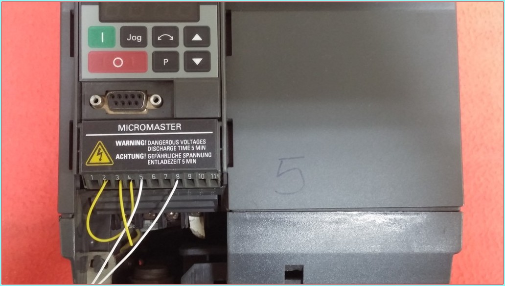 SIEMENS MICROMASTER 6SE9221-0CC40 3 HP 2200 W SÜRÜCÜ