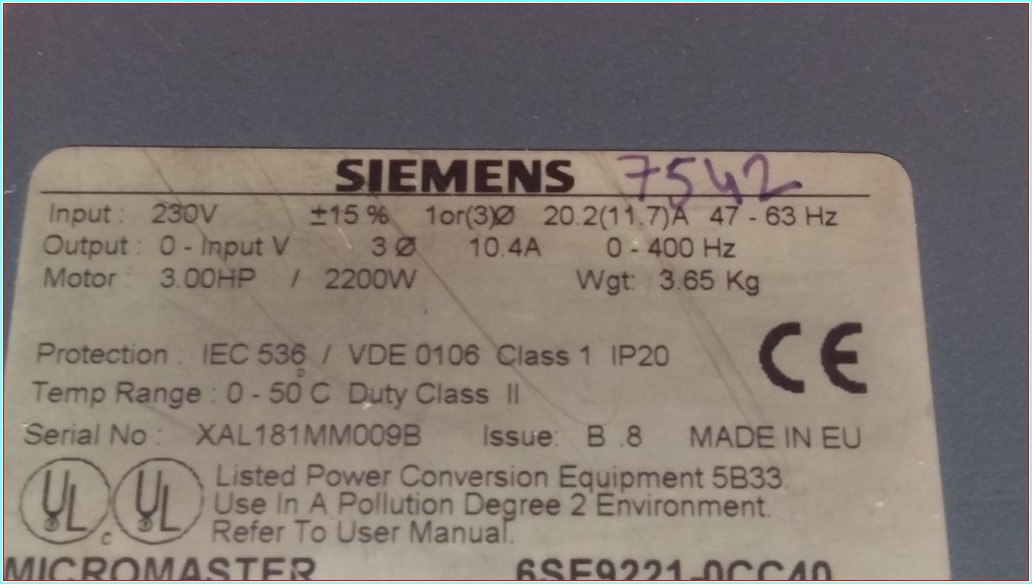 SIEMENS MICROMASTER 6SE9221-0CC40 3 HP 2200 W SÜRÜCÜ