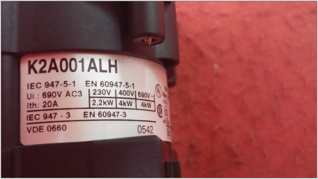 TELEMECANİQUE K2A001ALH 20A 0-1 AÇ KAPA PAKO