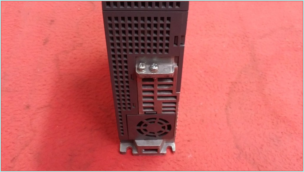 LS L7SA010A 6,75A SERVO SÜRÜCÜ