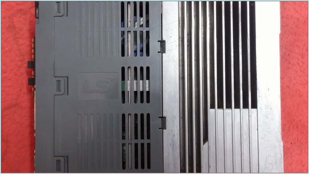 LS L7SA010A 6,75A SERVO SÜRÜCÜ