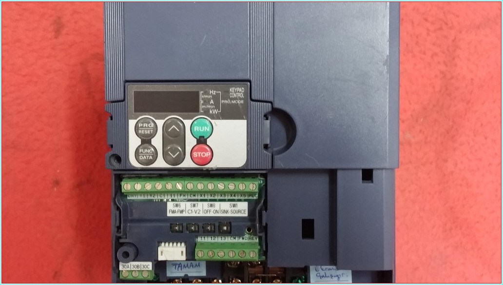 FUJİ FRN4.0E1S-4E FRN4 0E1S-4E FRENIC-MULTİ MULTİ 4KW SÜRÜCÜ