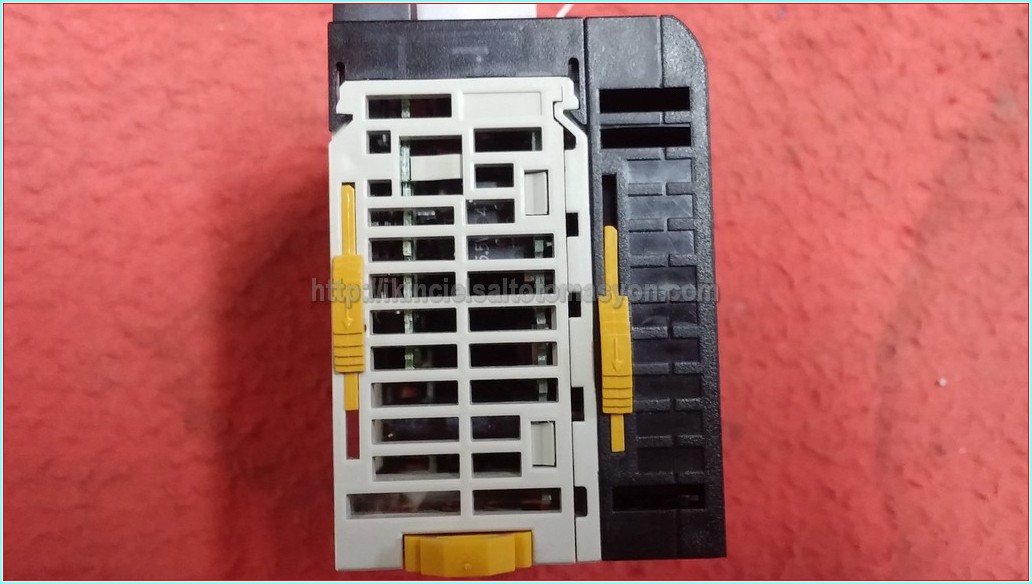 OMRON CJ1M-CPU11 CJ1M CPU11 CJ1MCPU11 VER.4.0 SIFIR KUTULU PLC