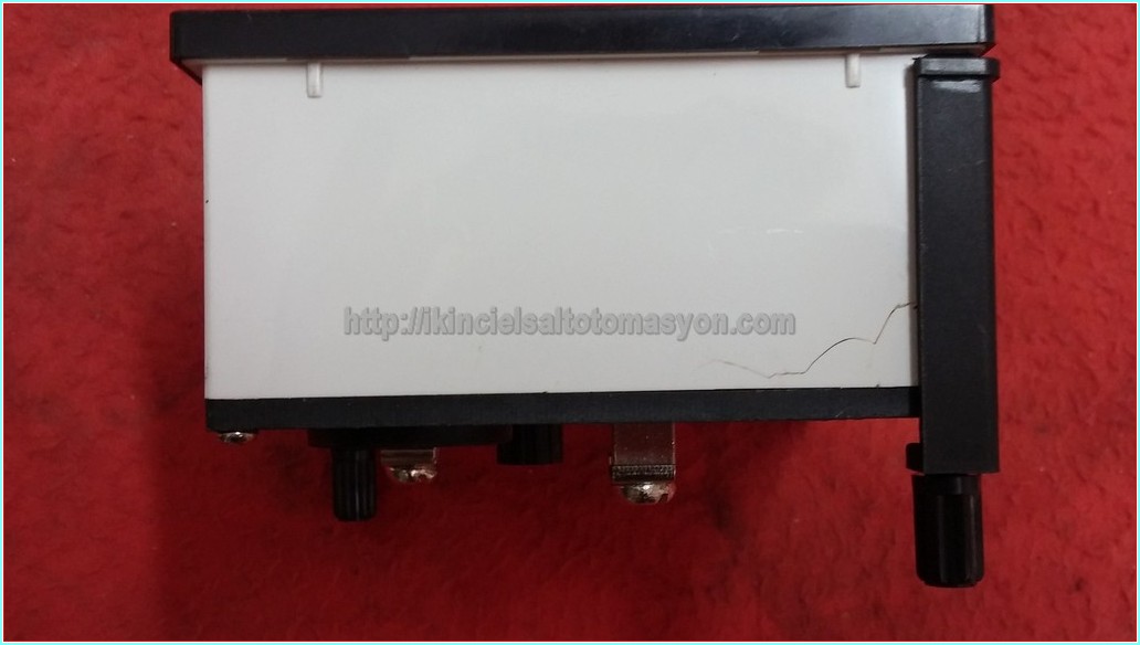 FEDERAL TS 5590 96X96 ANALOG VOLTMETRE