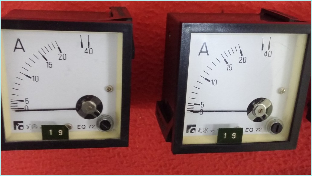 SET EQ 72 5X20 ANALOG AMPERMETRE