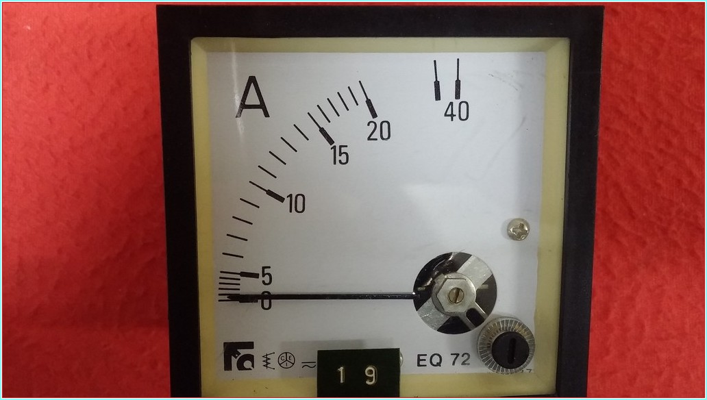 SET EQ 72 5X20 ANALOG AMPERMETRE
