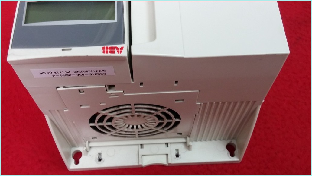 ABB ACS310-03E-25A4-4 ACS310 11KW 11 KW 15 HP 25,4A SÜRÜCÜ