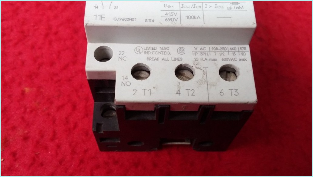 SIEMENS 3VU1300-1MB00 0,1-0,16A YARDIMCI KONTAKLI MOTOR KORUMA 