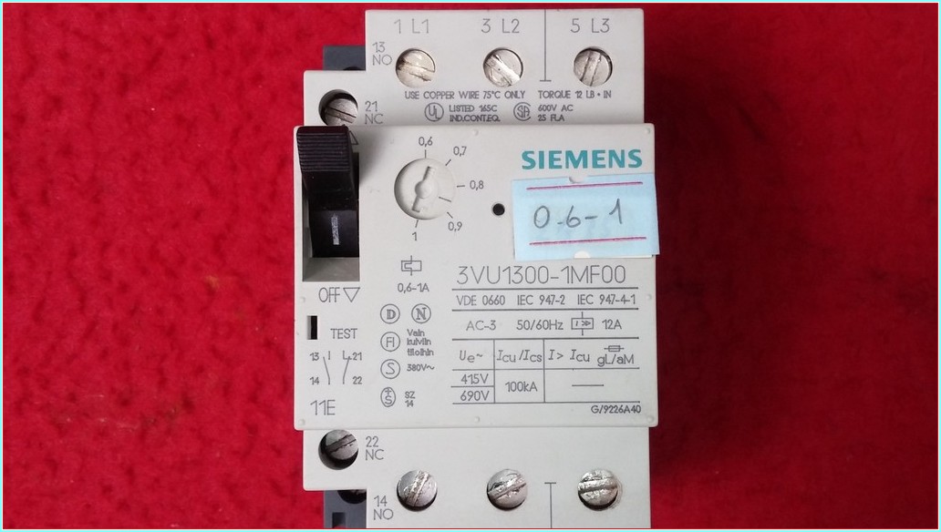 SIEMENS 3VU1300-1MF00 0,6-1A YARDIMCI KONTAKLI MOTOR KORUMA