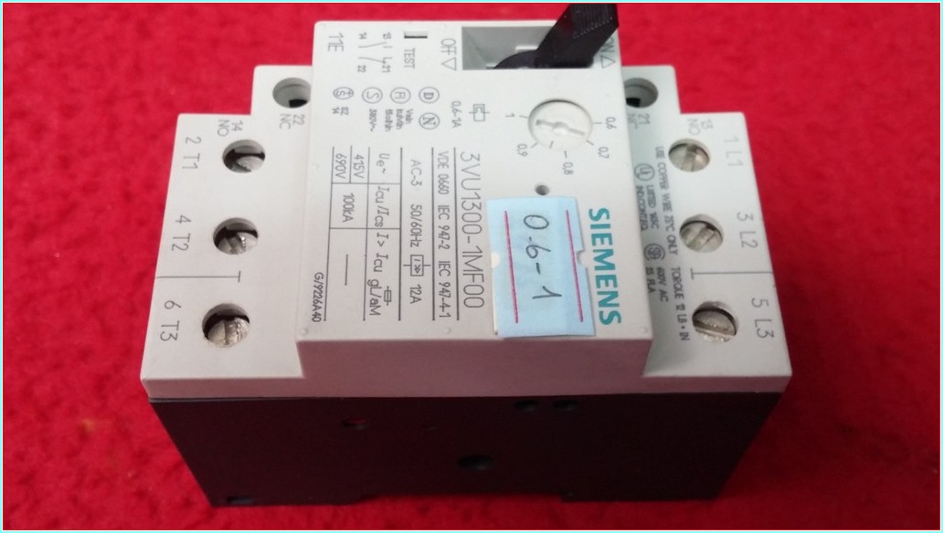 SIEMENS 3VU1300-1MF00 0,6-1A YARDIMCI KONTAKLI MOTOR KORUMA