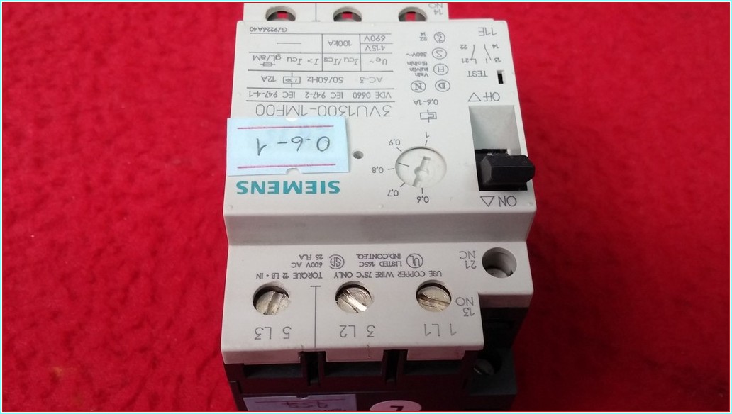 SIEMENS 3VU1300-1MF00 0,6-1A YARDIMCI KONTAKLI MOTOR KORUMA