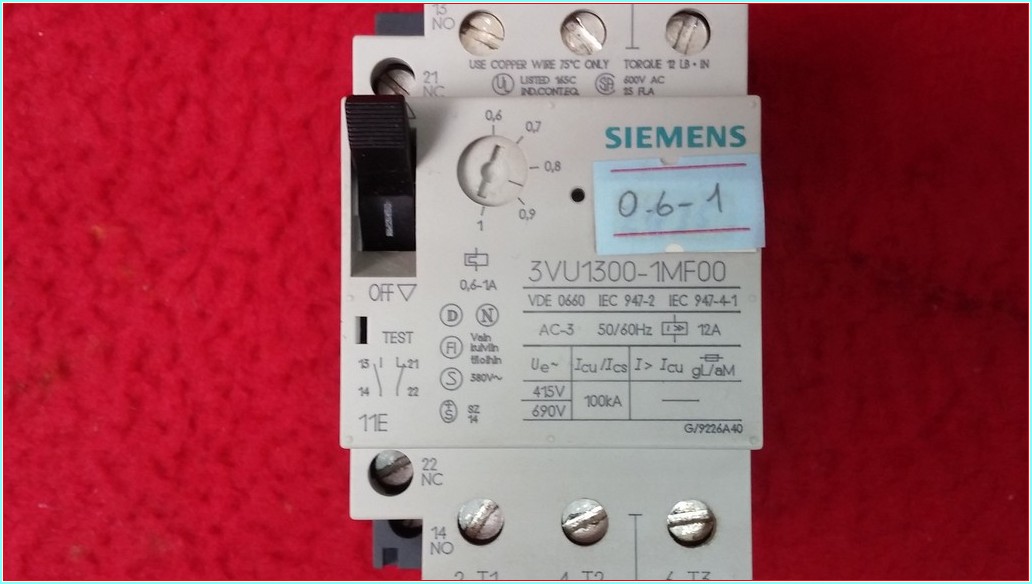 SIEMENS 3VU1300-1MF00 0,6-1A YARDIMCI KONTAKLI MOTOR KORUMA