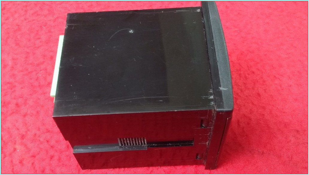 GEMO DT107A TEMPERATURE CONTROLLER