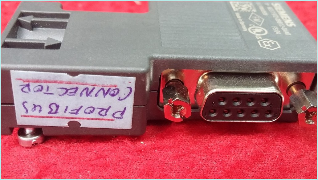 SIEMENS 6ES7 972-0BB12-0XA0  6ES7972-0BB12-0XA0 PROFIBUS CONNECTOR