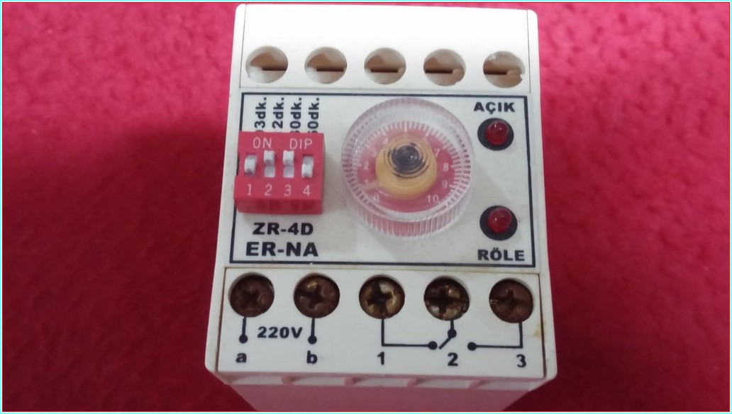 ER NA ZR-4D GECİKMELİ ÇOK FONKSİYONLU ZAMAN RÖLESİ