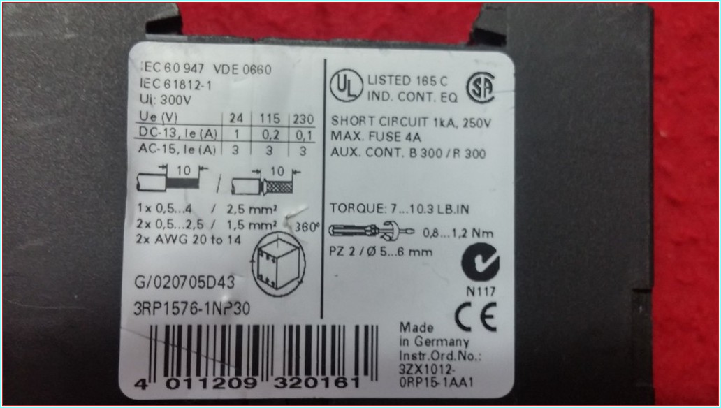 SIEMENS 3RP1576-1NP30 SIMIREL 2 NO KONTAKLI 60SN YILDIZ-ÜÇGEN RÖLESİ