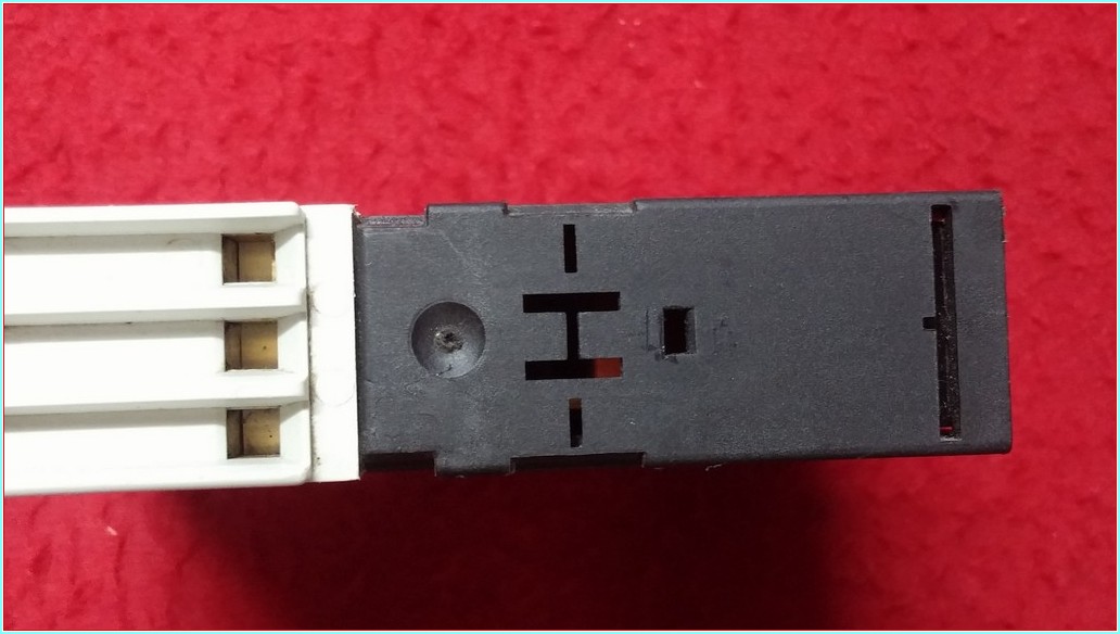 SIEMENS 3RP1576-1NP30 SIMIREL 2 NO KONTAKLI 60SN YILDIZ-ÜÇGEN RÖLESİ